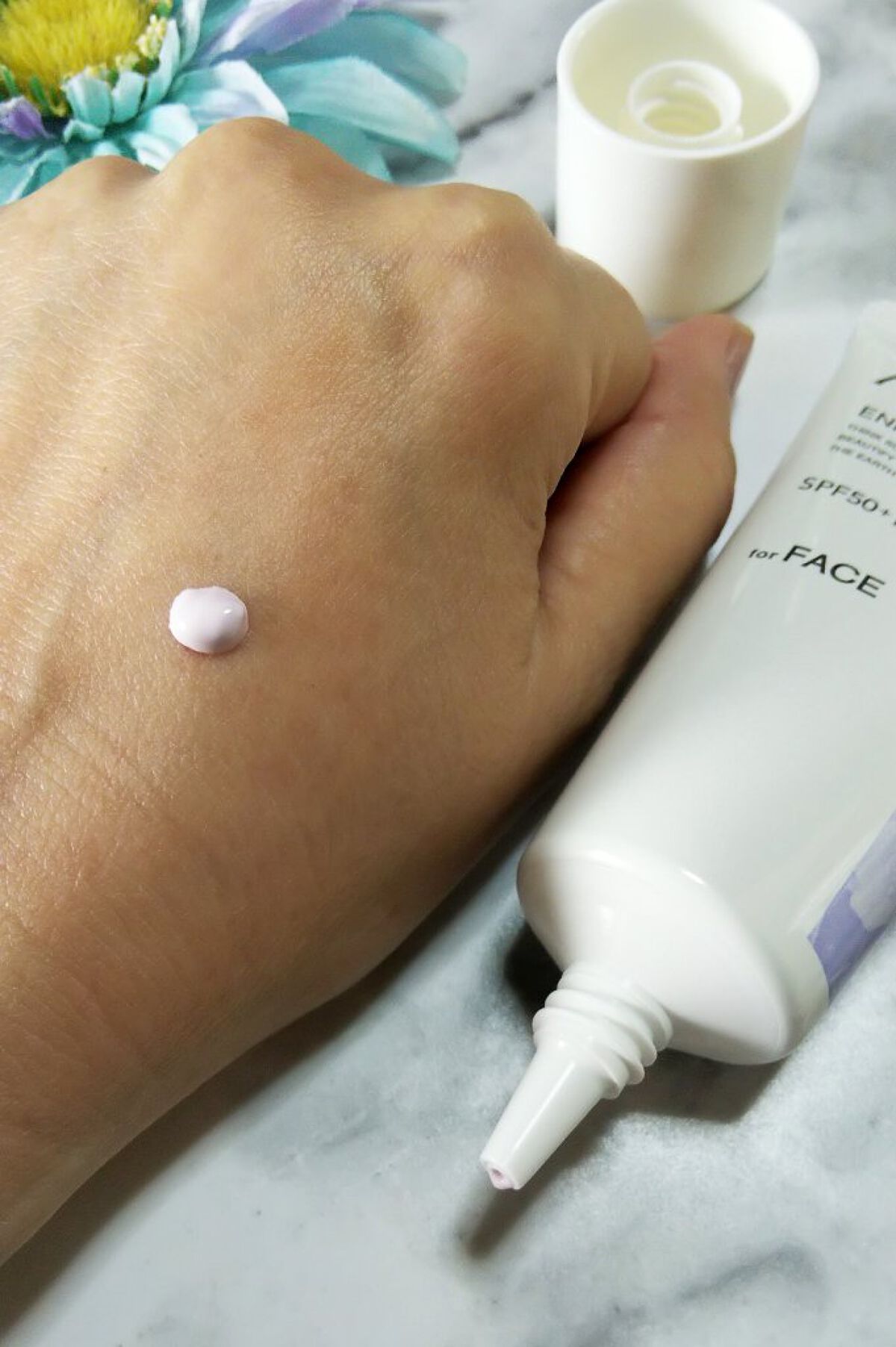 アリィー クロノビューティ カラーチューニングUV/アリィー/日焼け止めクリームを使ったクチコミ（2枚目）