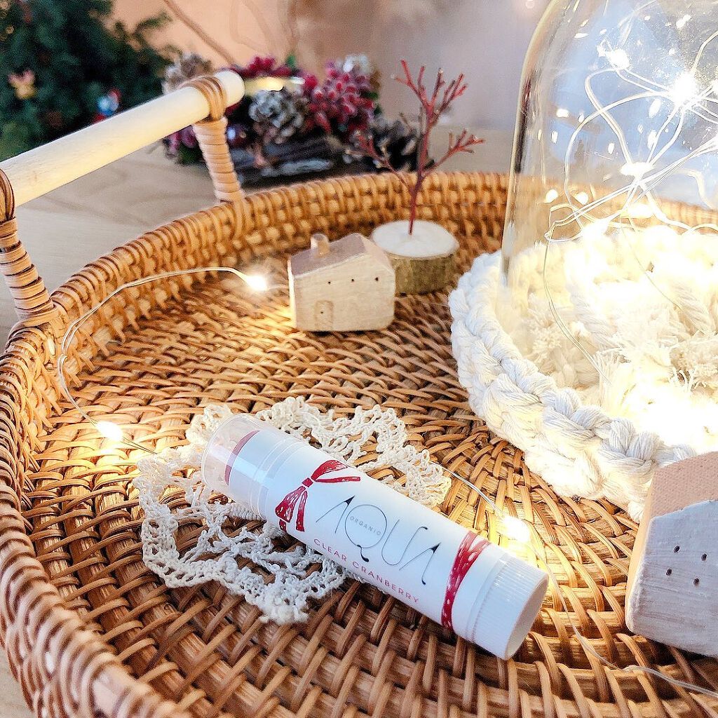 オーガニックスイーツリップ 02 クリアクランベリー/アクア・アクア/リップケアを使ったクチコミ（2枚目）