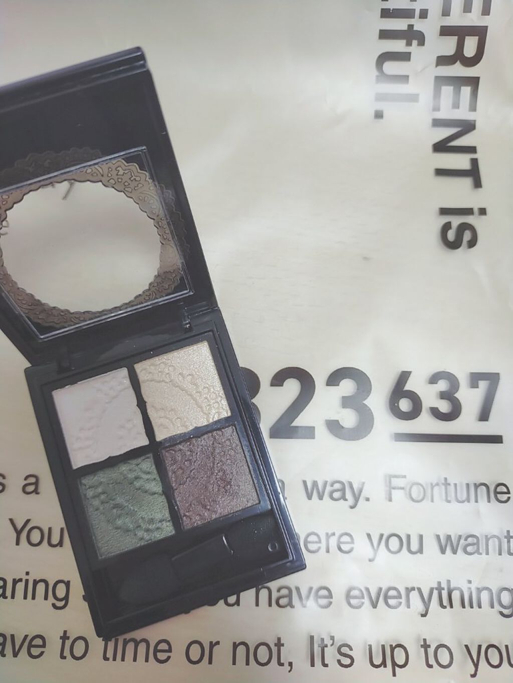 グロッシーリッチ アイズ GR-8/Visée/アイシャドウパレットを使ったクチコミ（2枚目）