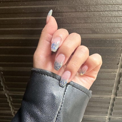 meru on LIPS 「夏先取りしすぎた。ラメグラかわいい。💙#beauty#skin..」(1枚目)