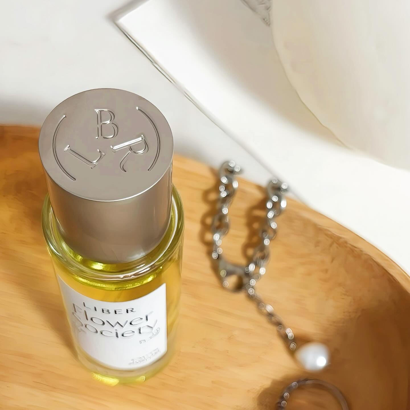 パフューム 30ml Flower Society /LIBER/香水(レディース)を使ったクチコミ（3枚目）