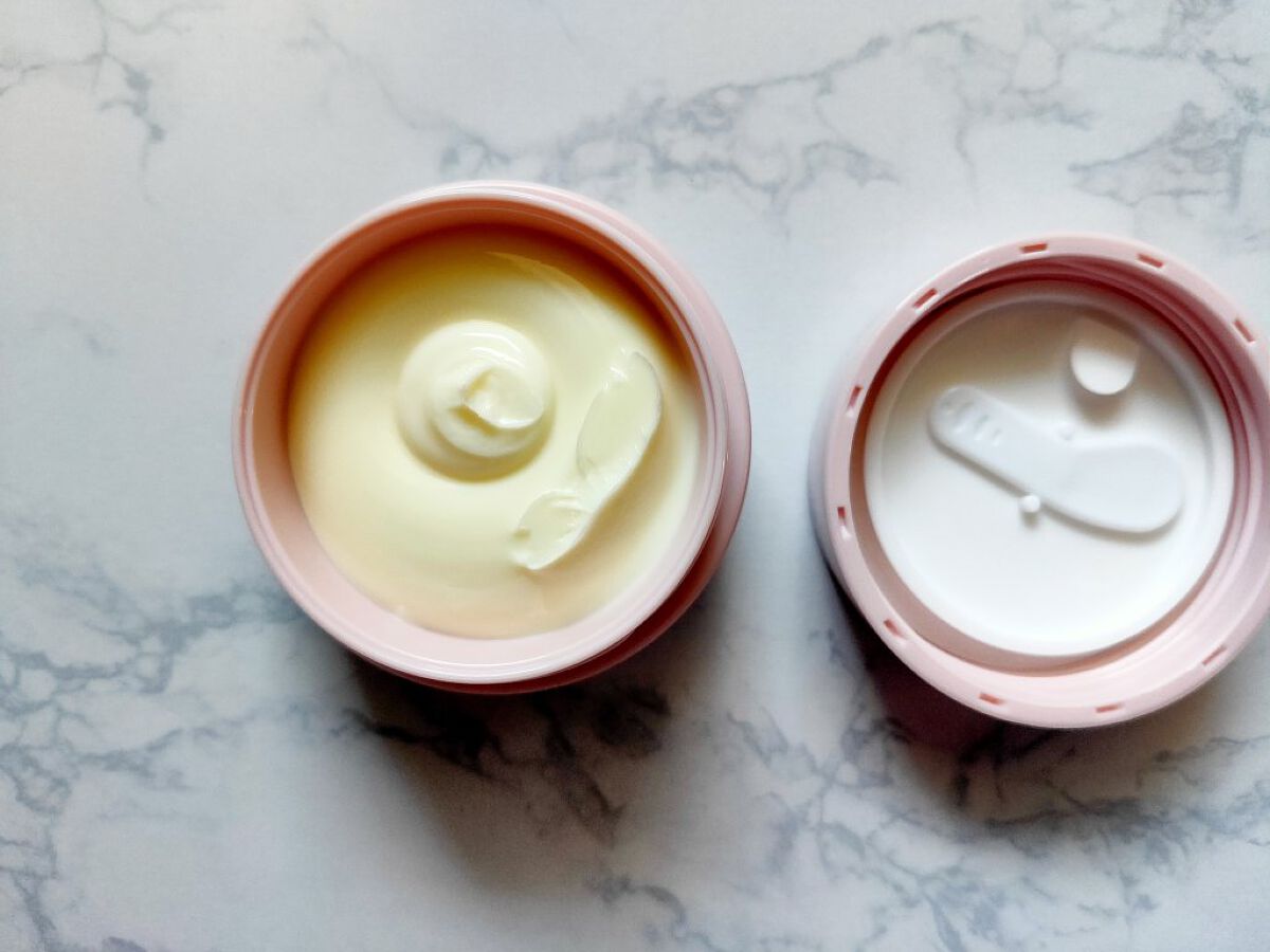 モイストエイジングケアクリーム/WHOMEE/フェイスクリームを使ったクチコミ(3枚目)