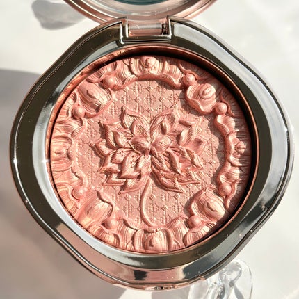 双蓮彫刻ハイライト/花西子/パウダーハイライトを使ったクチコミ(6枚目)