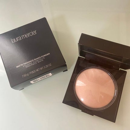 マットラディアンス ベイクドパウダー ハイライト01/ローラ メルシエ/パウダーハイライトを使ったクチコミ(1枚目)