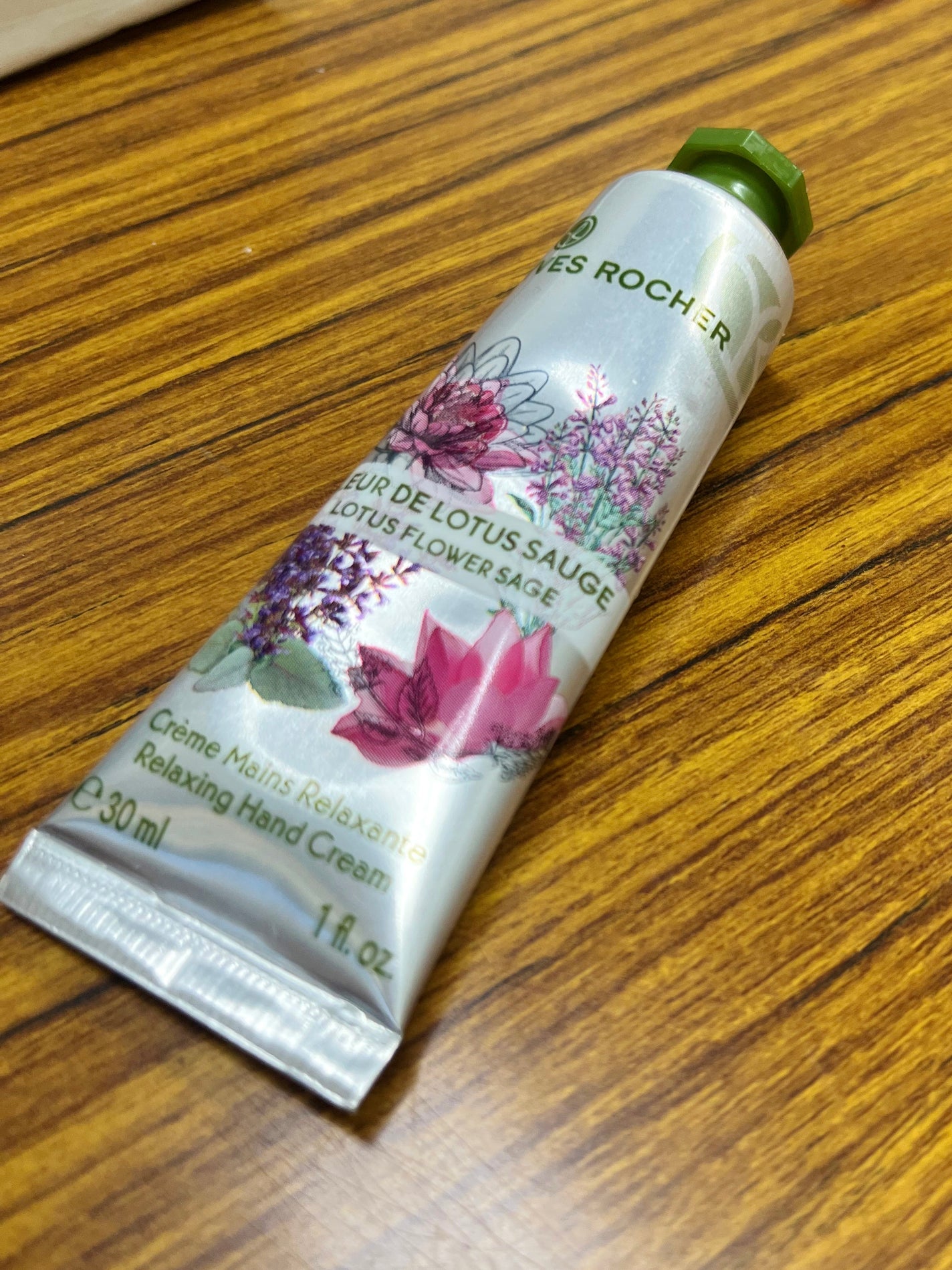 ハンドクリーム  ロータスフラワー&セージ