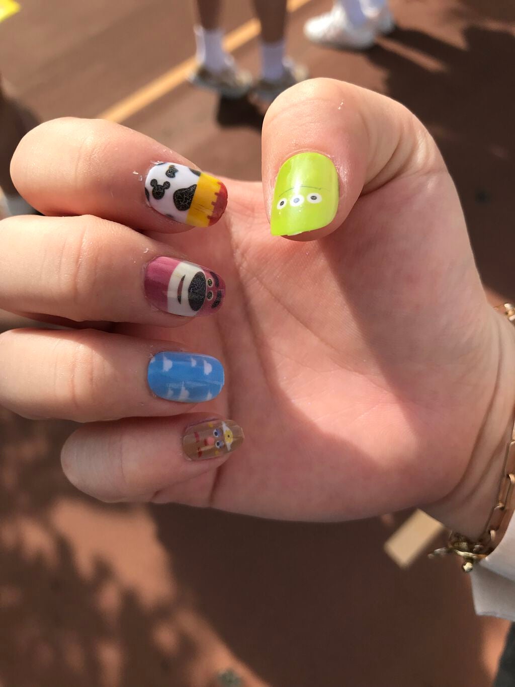 HusiQ.K on LIPS 「ディズニーシーのために作ったネイル💅トイストーリー風👻🎃🕸✝️..」(1枚目)