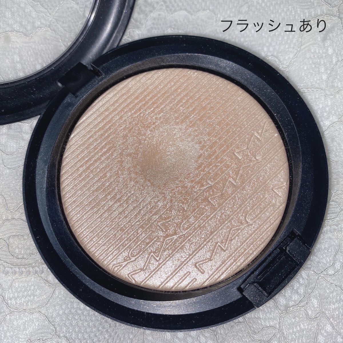 エクストラ ディメンション スキンフィニッシュ/M・A・C/プレストパウダーを使ったクチコミ（3枚目）