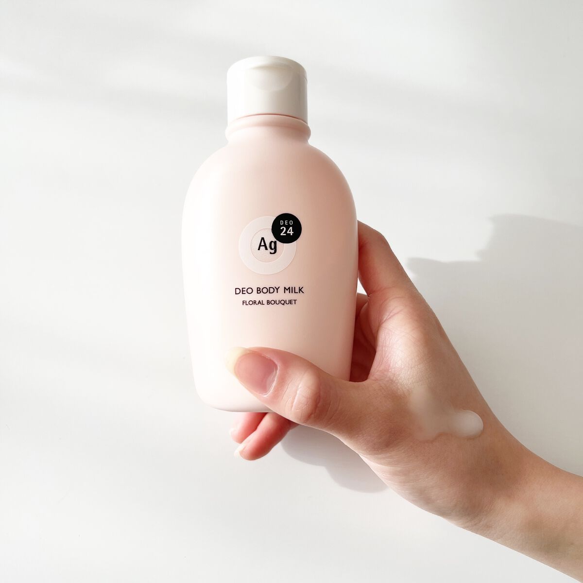 デオドラントボディミルク フローラルブーケ/エージーデオ24/ボディミルクを使ったクチコミ(2枚目)