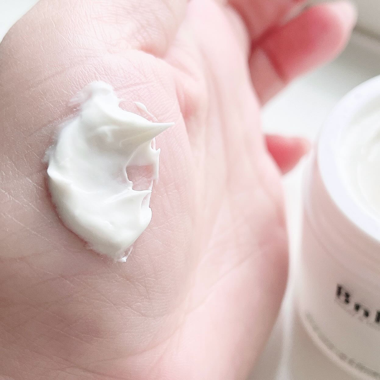 BnD ネックアイロン トーンアップ クリーム/BnD/ネック・デコルテケアを使ったクチコミ（3枚目）