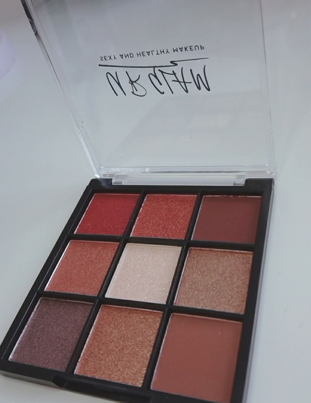 UR GLAM　BLOOMING EYE COLOR PALETTE/U R GLAM/アイシャドウパレットを使ったクチコミ（2枚目）
