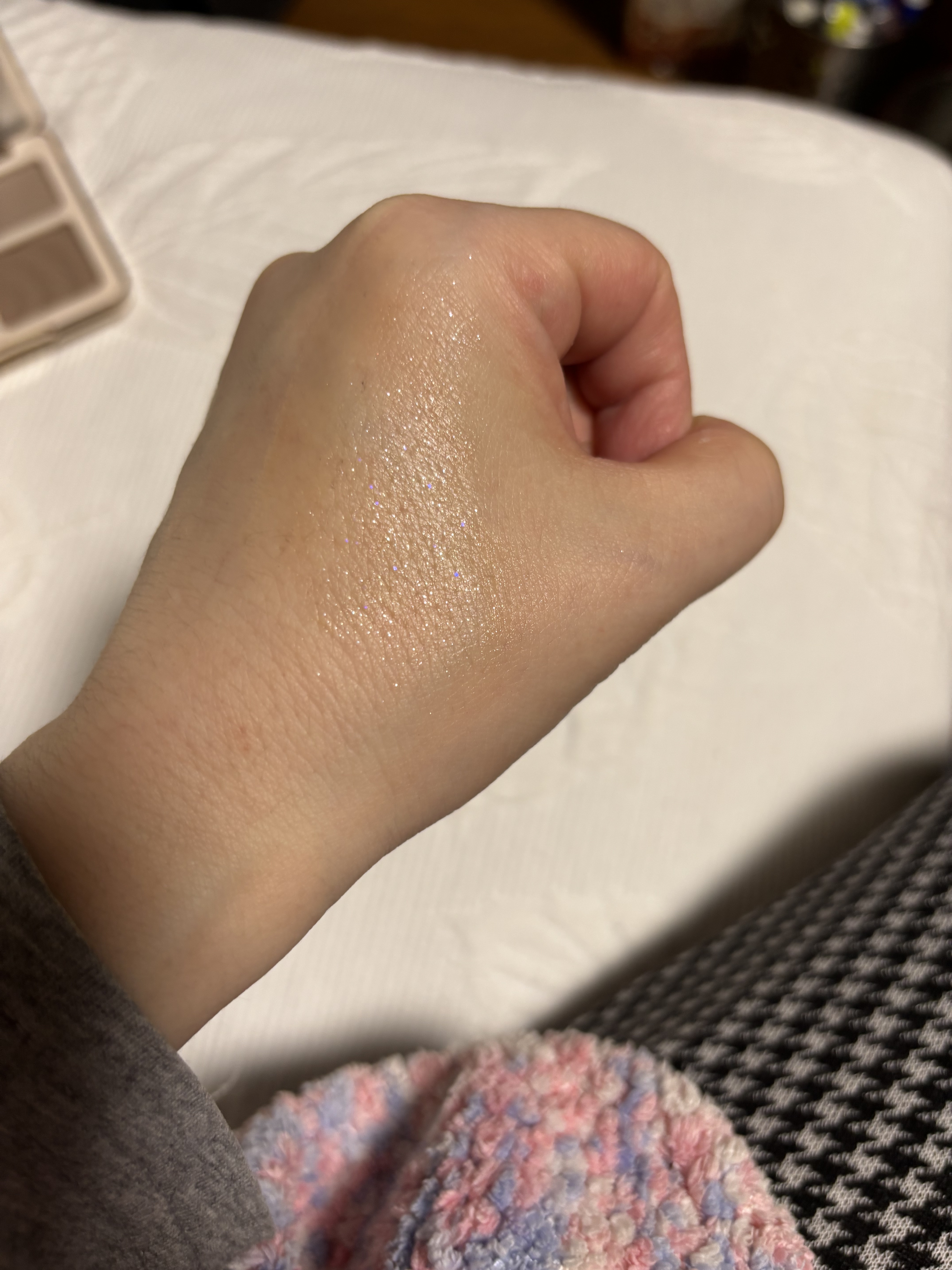 リキッドアイシャドウ/OUT OF OFFICE/リキッドアイシャドウを使ったクチコミ（3枚目）