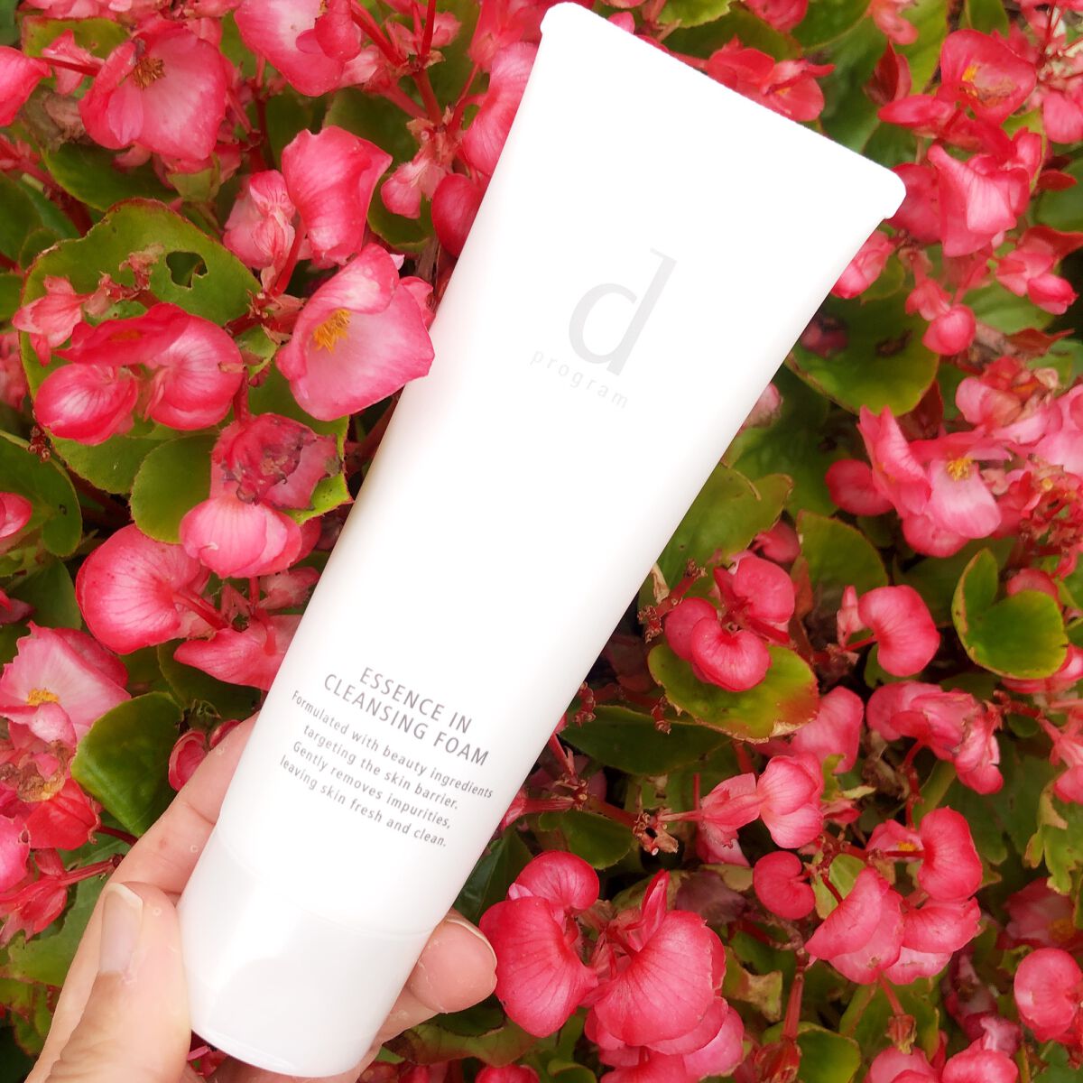 エッセンスイン クレンジングフォーム/d プログラム/洗顔フォームを使ったクチコミ(1枚目)