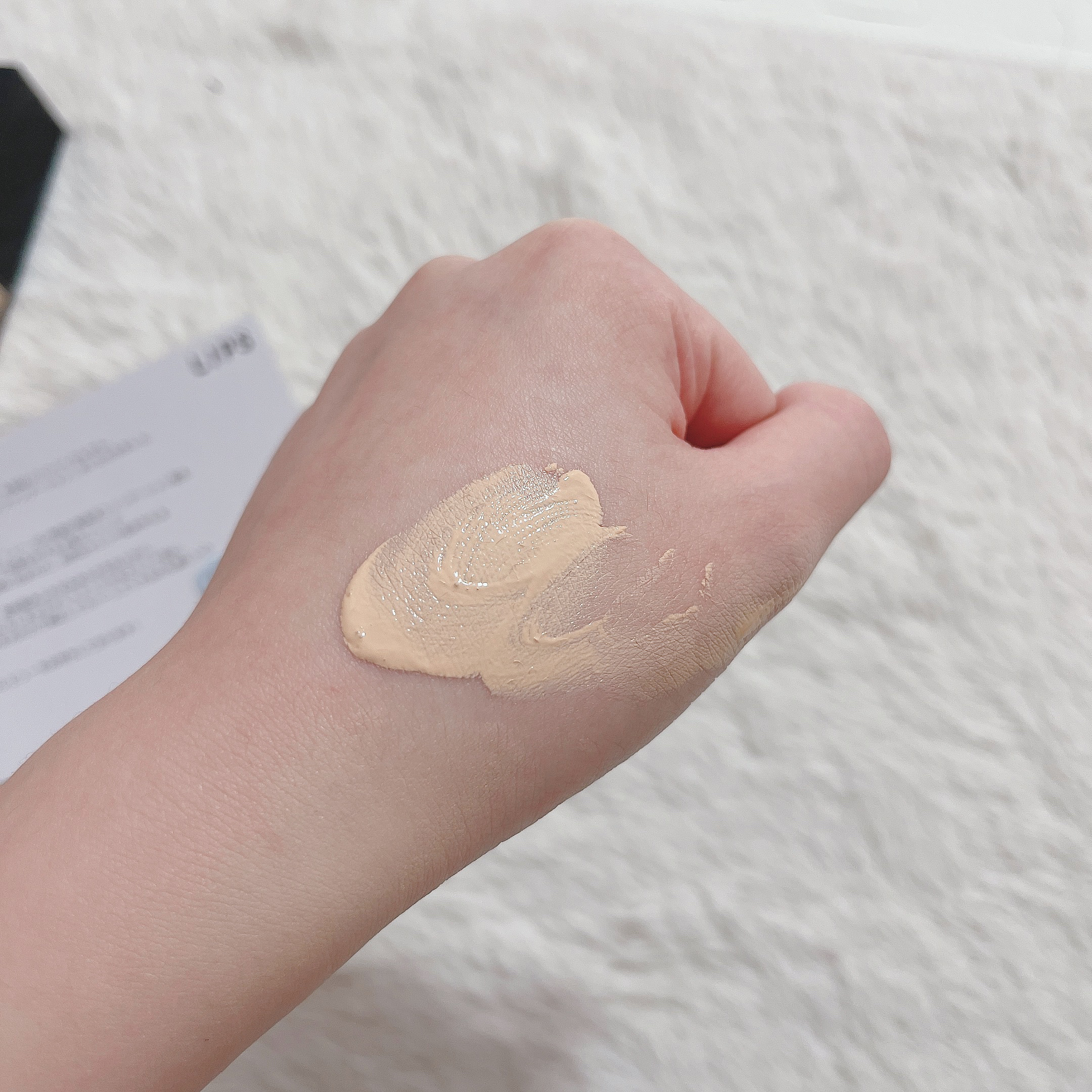 プリズム･リーブル･グロウ･セラム･ ファンデーション/GIVENCHY/リキッドファンデーションを使ったクチコミ（3枚目）