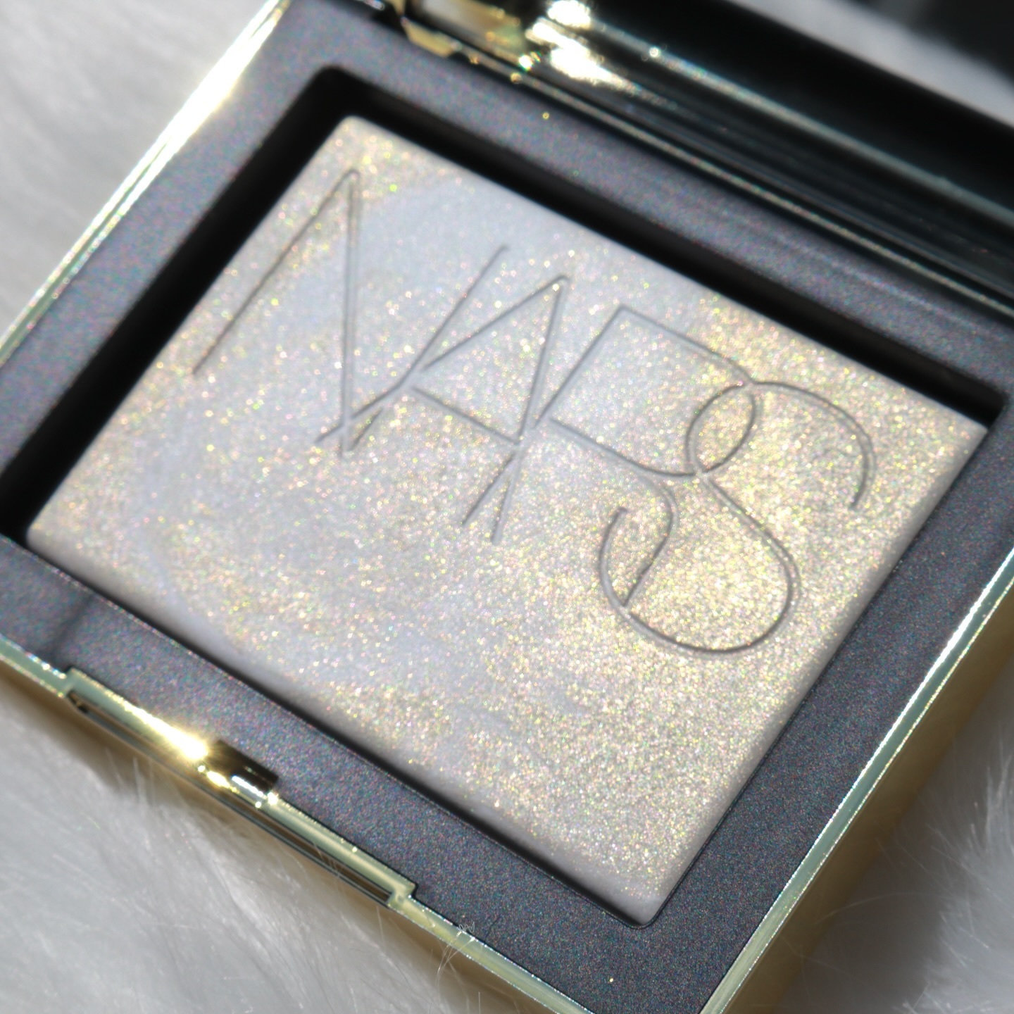 ライトリフレクティング プリズマティックパウダー 04192（限定色）/NARS/プレストパウダーを使ったクチコミ（2枚目）