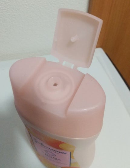 ラスティングモイスチャーアロマミルク  ピーチとアプリコットの香り/ジョンソンボディケア/ボディミルクを使ったクチコミ(2枚目)