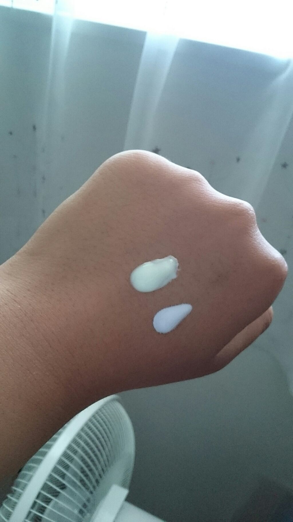 スキンアクア トーンアップUVエッセンス/スキンアクア/日焼け止めクリームを使ったクチコミ（2枚目）