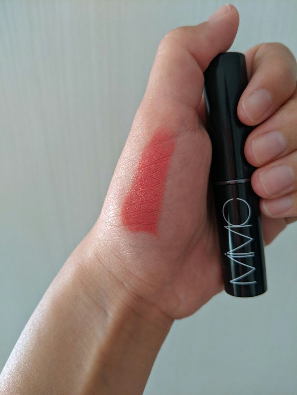 ミネラルカラーリップ 04 テンダーコーラル/MiMC/リップクリームを使ったクチコミ（2枚目）