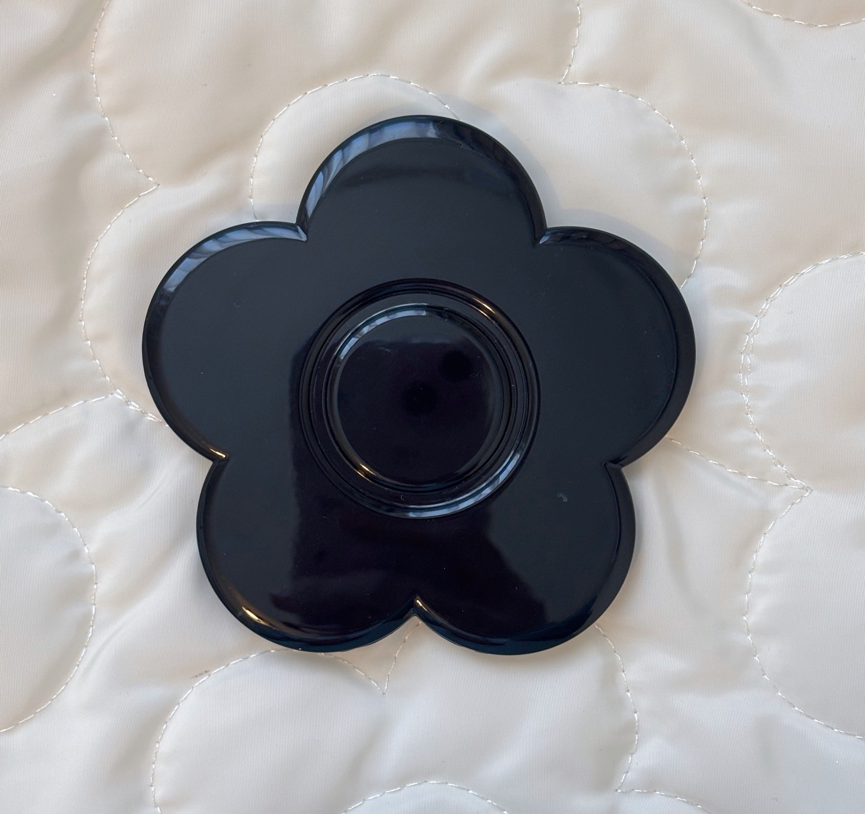 コンパクト ミラー/MARY QUANT/その他化粧小物を使ったクチコミ（2枚目）