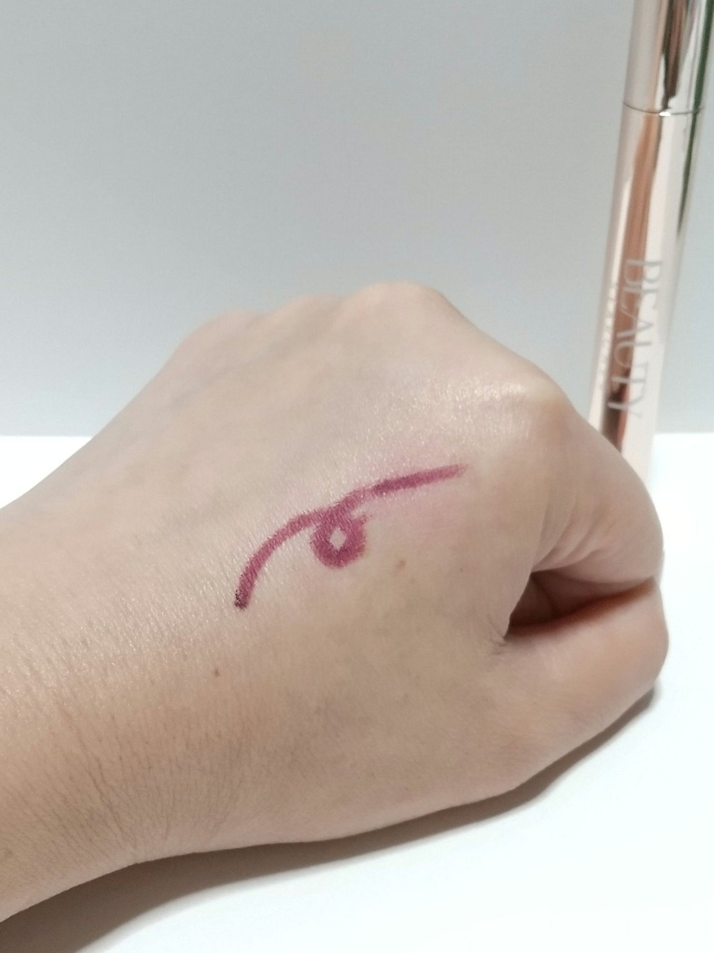 なつ@投稿ある方フォロバ on LIPS 「⭐️⭐️⭐️☆☆アマゾンで謎シャドウ😆BEAUTYSEARCH..」(3枚目)