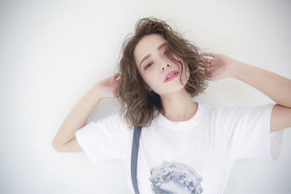 ≪困り眉≫とは?かわいい困り眉の描き方を徹底紹介!下がり眉との違い&流行りの眉メイクに直す方法も