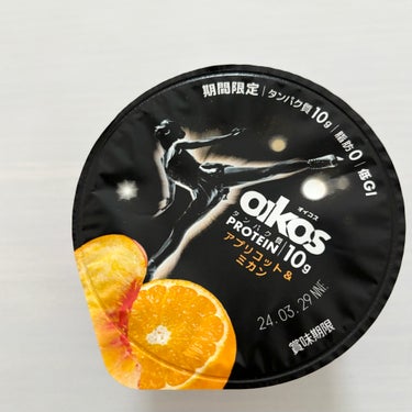 《DANONE ダノン》oikos オイコス
アプリコット&ミカン

♡商品情報

1カップ（113g）あたり
たんぱく質含有量10.2g、脂肪はゼロかつ低GI※1の水切りヨーグルト。
たったの89kc