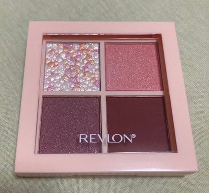 レブロン ダズル アイシャドウ クアッド/REVLON/アイシャドウパレットを使ったクチコミ(1枚目)