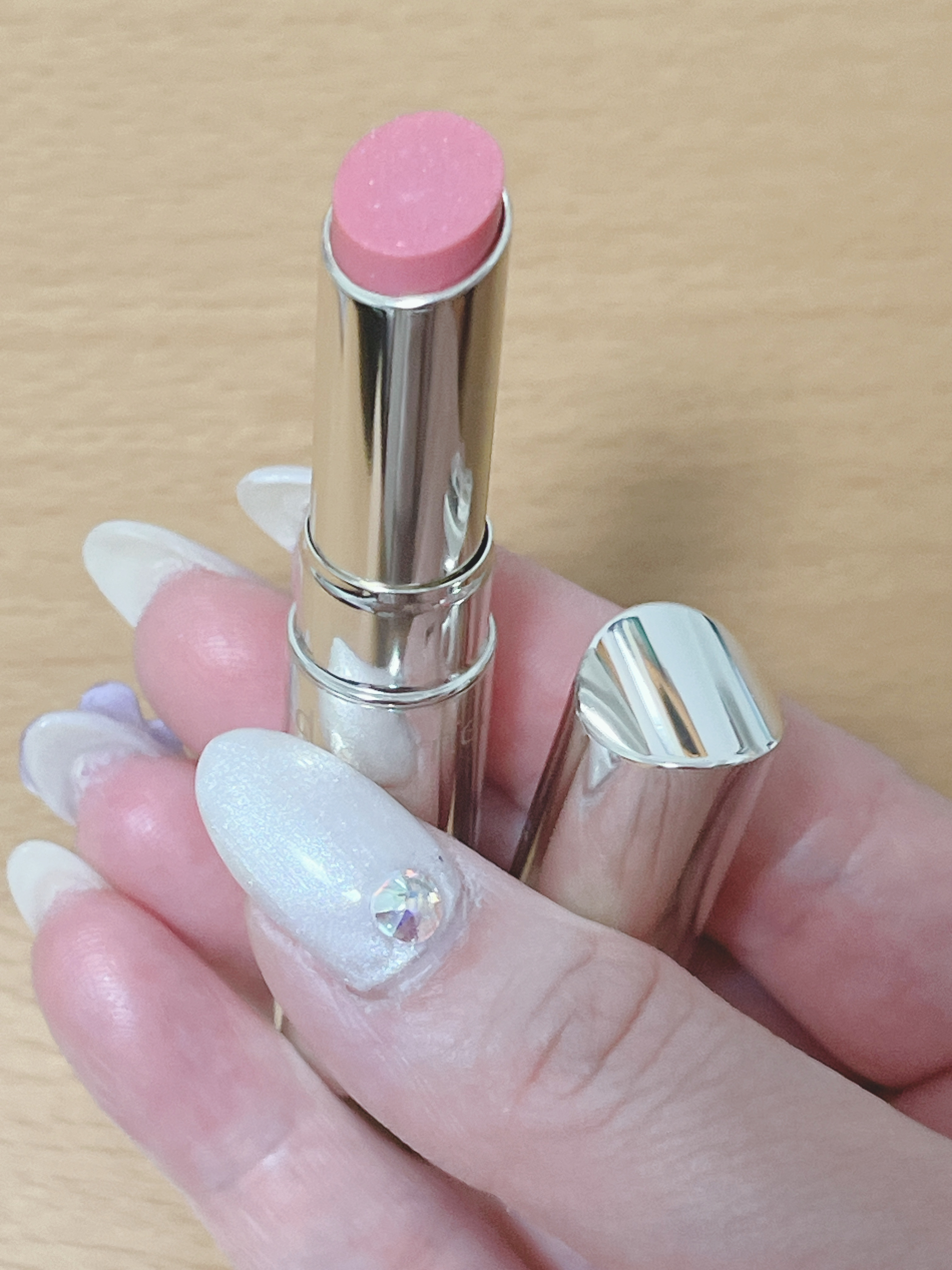 シャイニーエッセンスリップA/media/口紅を使ったクチコミ（2枚目）