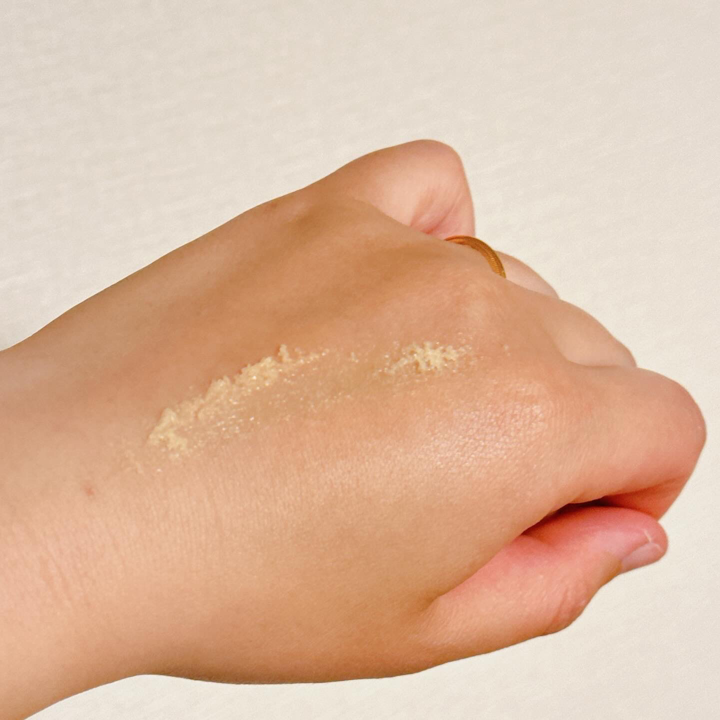 Q+Me スウィートボムタラソスクラブレモンティーの香り/AGARISM/バストケア・ヒップケアを使ったクチコミ（3枚目）