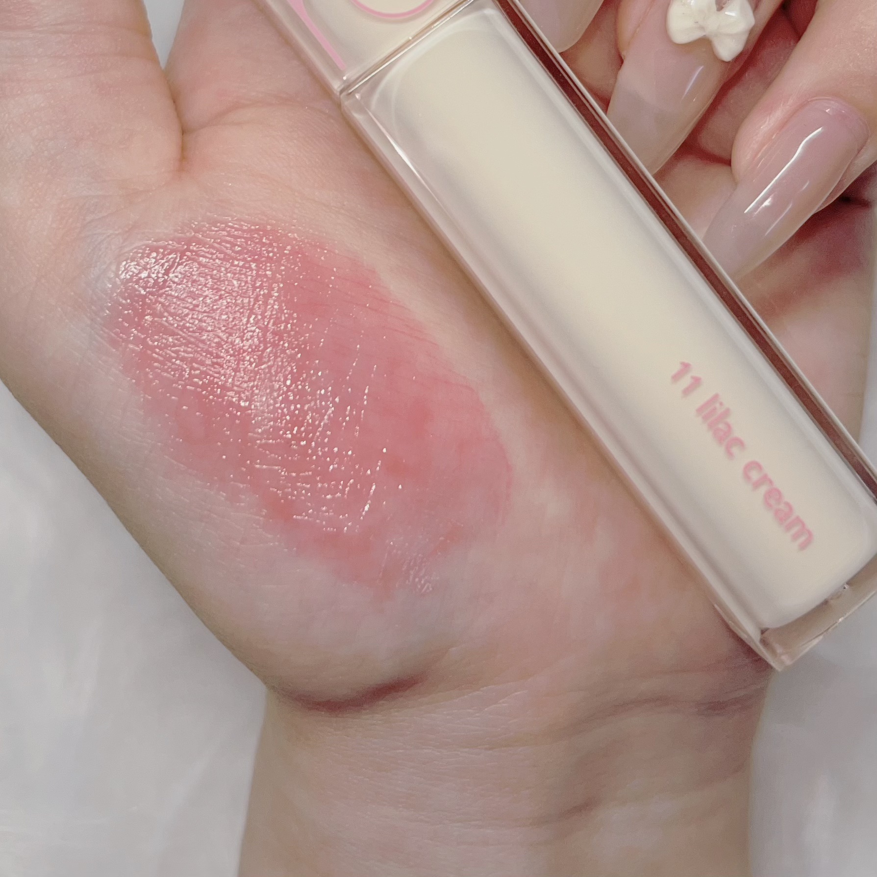 グラスティングカラーグロス/rom&nd/リップグロスを使ったクチコミ（2枚目）