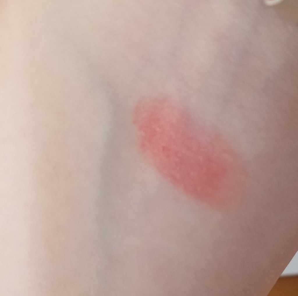 ラスティンググロスリップ/CEZANNE/口紅を使ったクチコミ(2枚目)