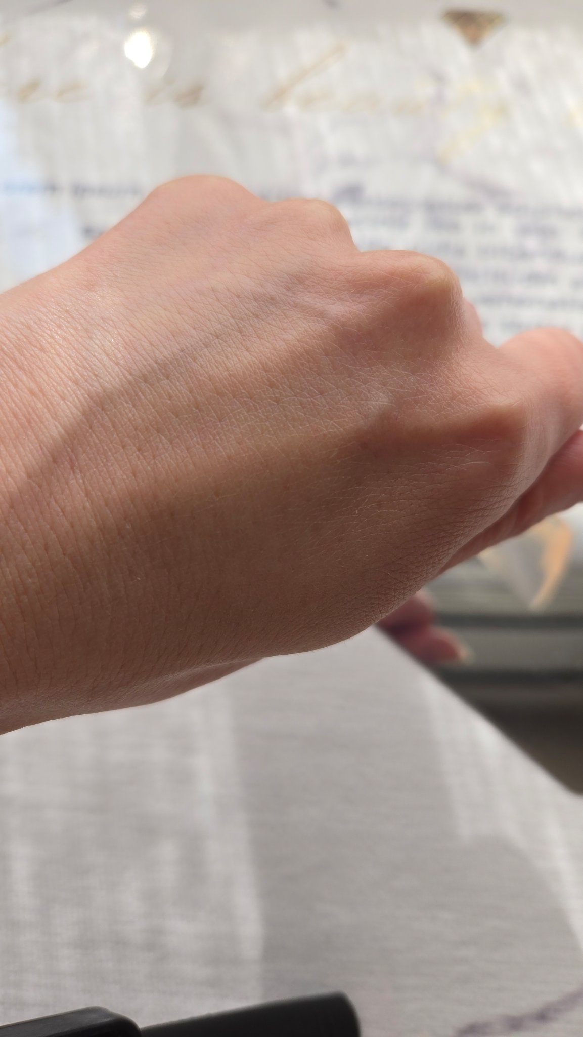 プリズム･リーブル･グロウ･セラム･ ファンデーション/GIVENCHY/リキッドファンデーションを使ったクチコミ（3枚目）