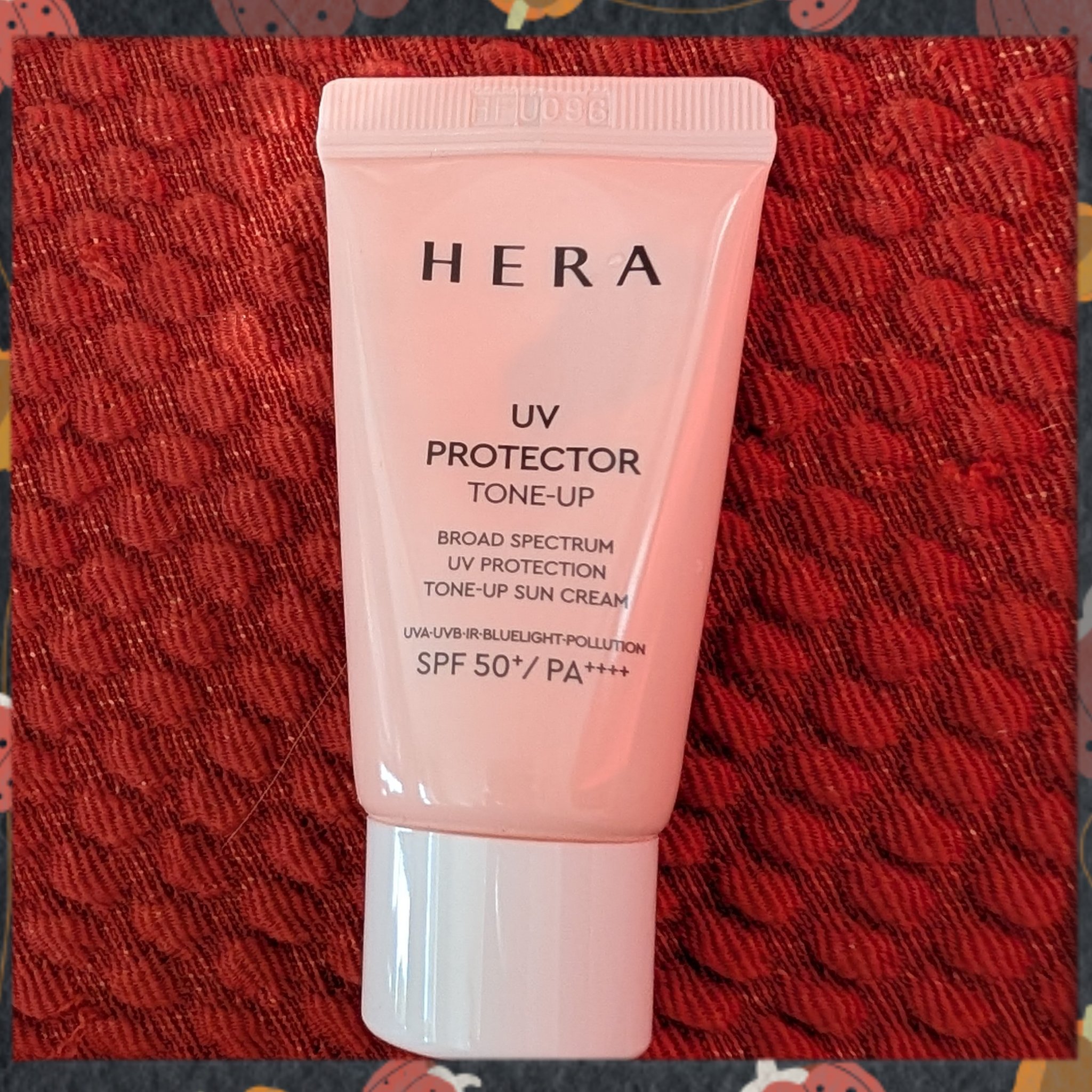 UVプロテクター トーンアップ/HERA/日焼け止めクリームを使ったクチコミ（1枚目）