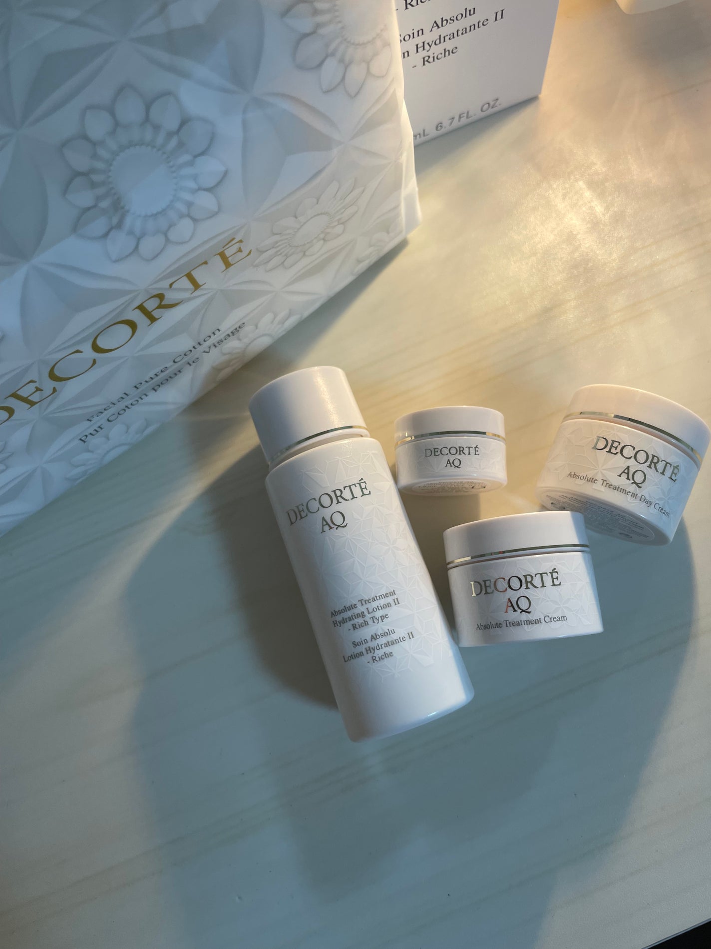 AQ アブソリュート エマルジョン マイクロラディアンス Ⅲ/DECORTÉ/乳液を使ったクチコミ(2枚目)