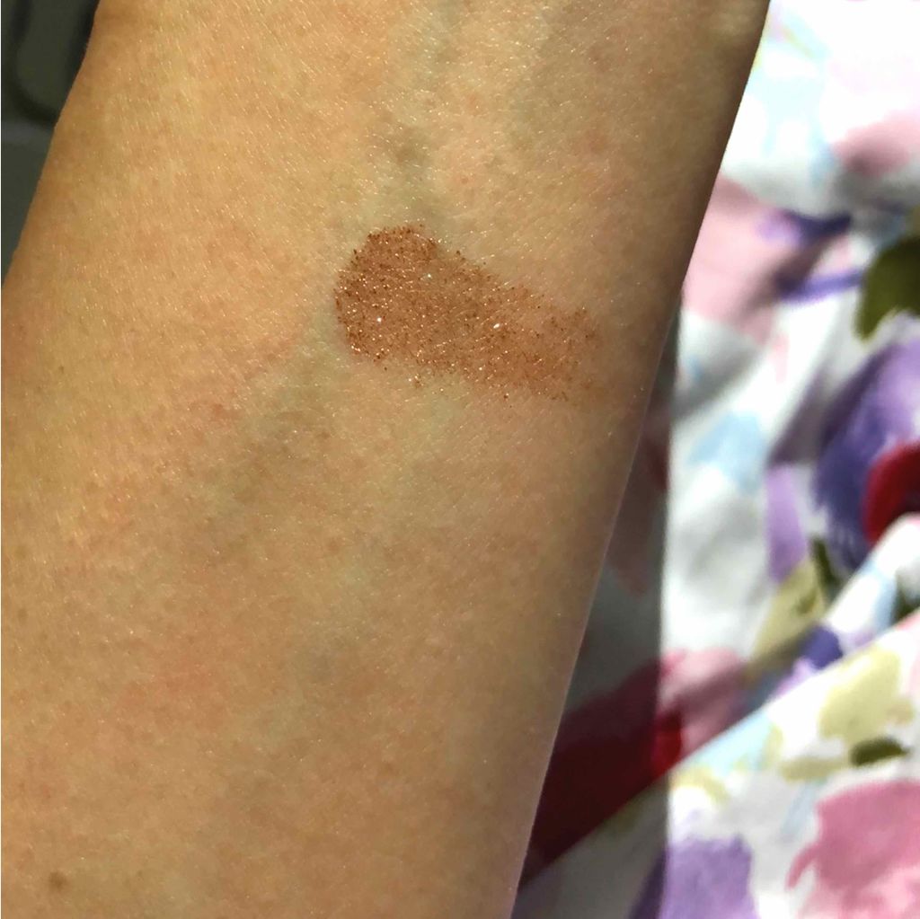 ハードワイヤードアイシャドー/NARS/単色アイシャドウを使ったクチコミ（3枚目）