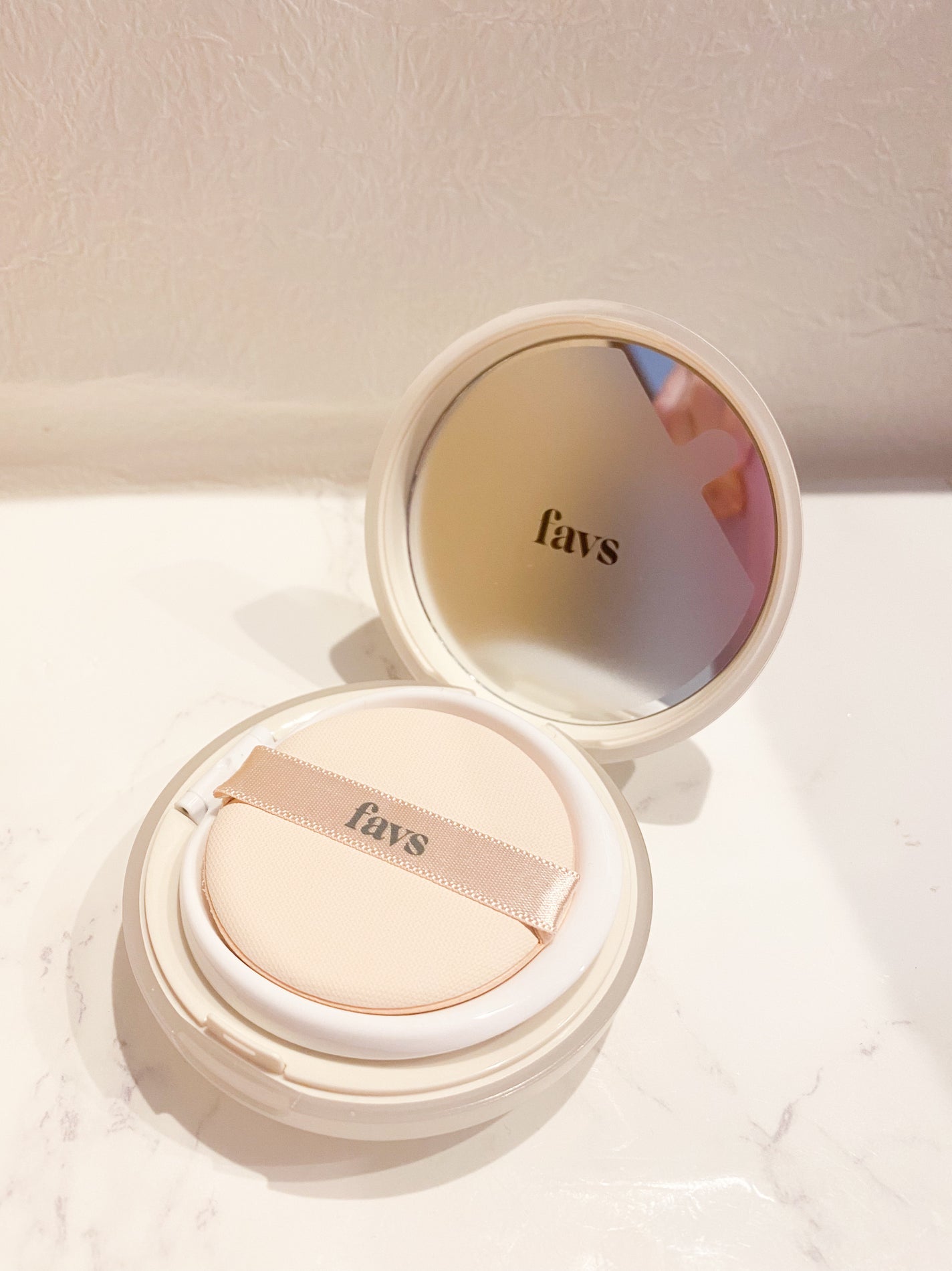 カーミンググロウアップクッションファンデーション/favs/リキッドファンデーションを使ったクチコミ(3枚目)