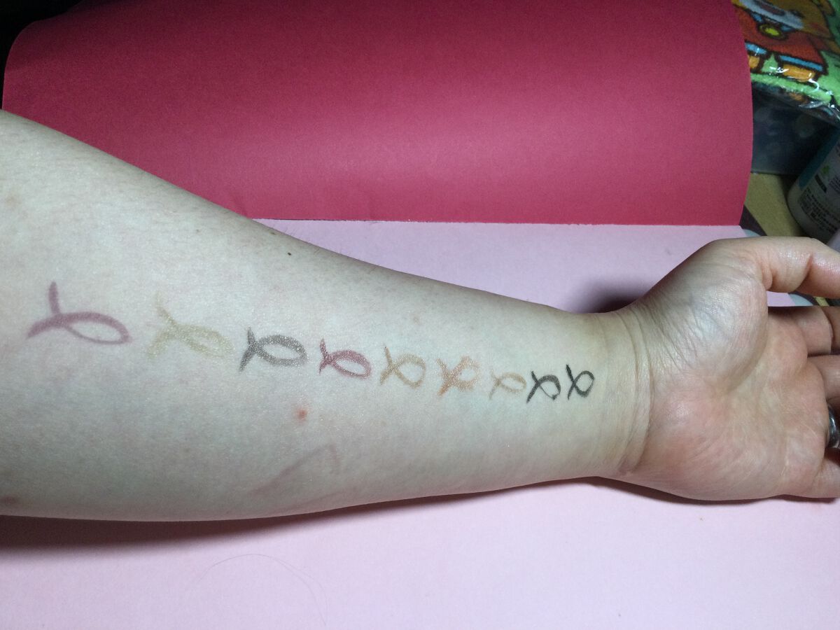 スキルレスライナー/LUMIURGLAS/リキッドアイライナーを使ったクチコミ(3枚目)