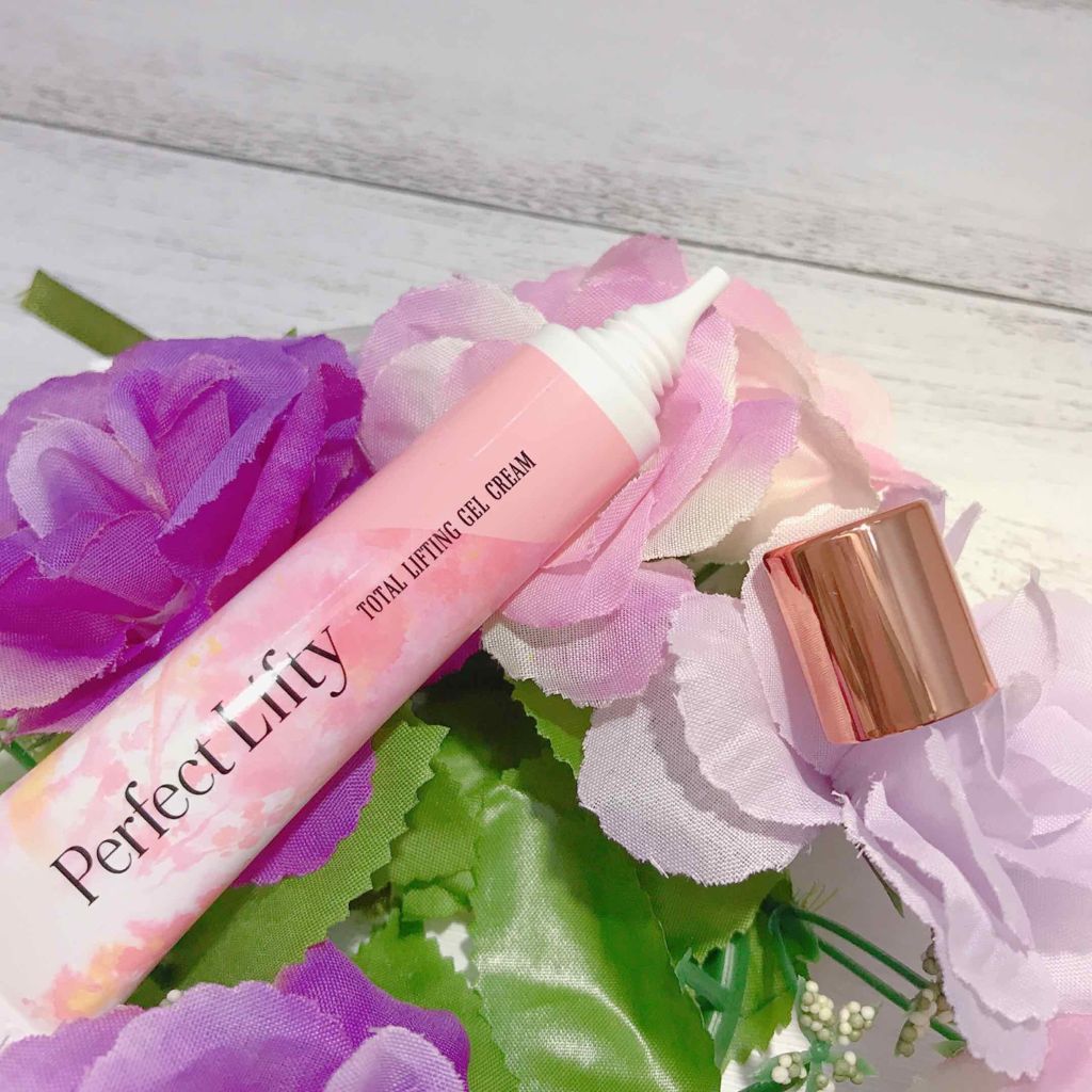 Perfect Lifty TOTAL LIFTING GEL CREAM/R&/フェイスクリームを使ったクチコミ(2枚目)