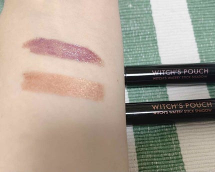 ウォータリースティックシャドウ/Witch's Pouch/スティックアイシャドウを使ったクチコミ(2枚目)