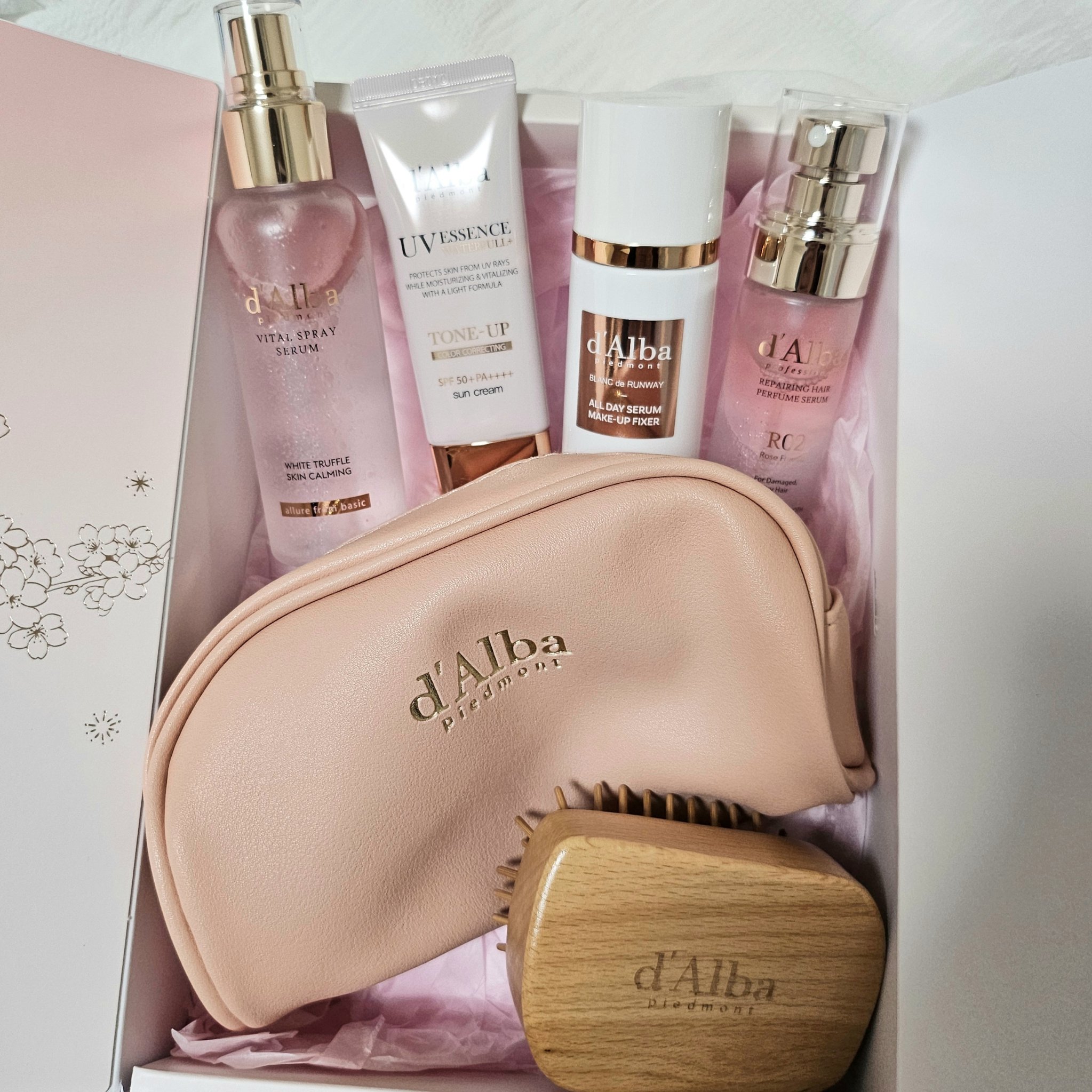 オールデイセラムメイクアップフィクサー/ダルバ/フィックスミストを使ったクチコミ（1枚目）