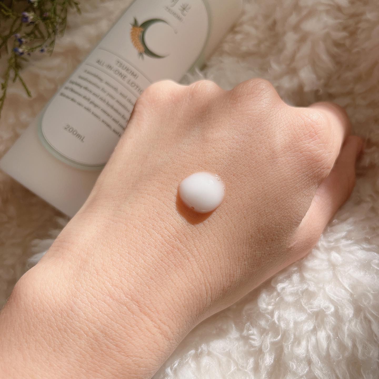 ツキミオールインワンローション（香り付）/月光-TSUKIMI-/オールインワン化粧品を使ったクチコミ（2枚目）