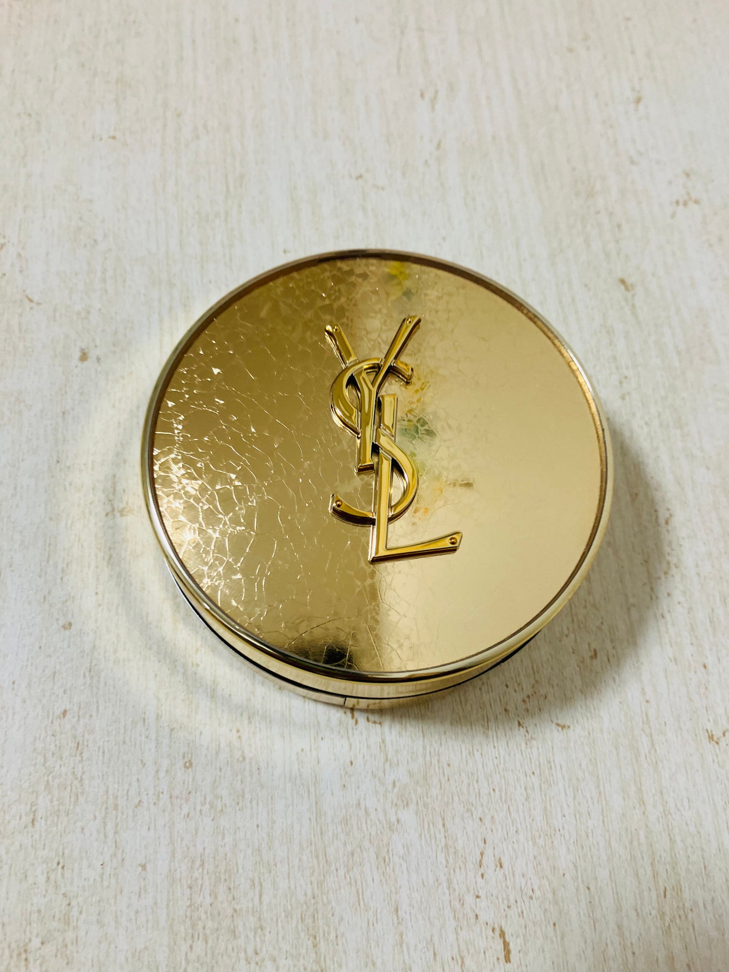 アンクル ド ポー ルクッション ゴールドラッシュ ハイライター/YVES SAINT LAURENT BEAUTE/リキッドハイライトを使ったクチコミ(1枚目)