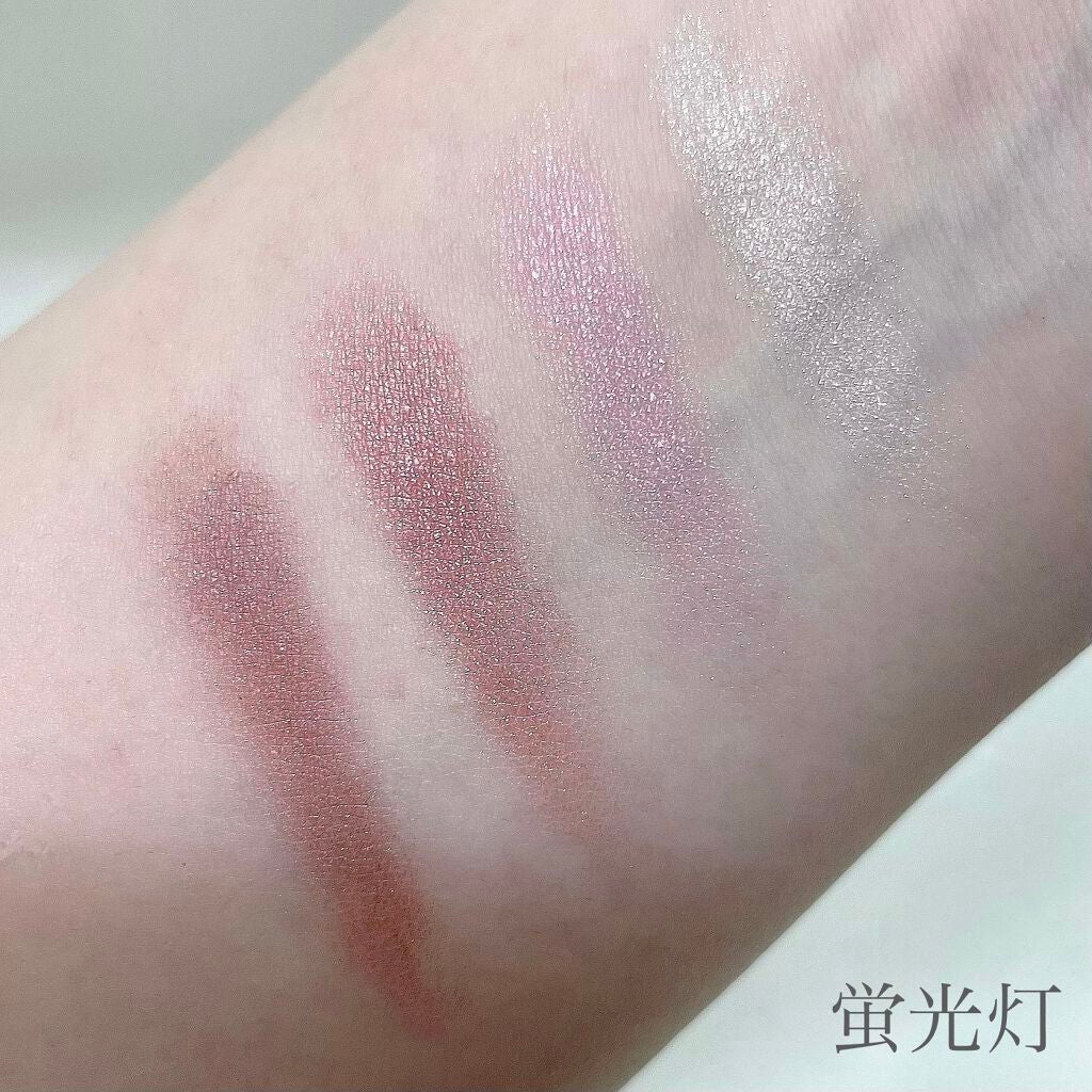 シルキースフレアイズ/キャンメイク/アイシャドウパレットを使ったクチコミ(4枚目)