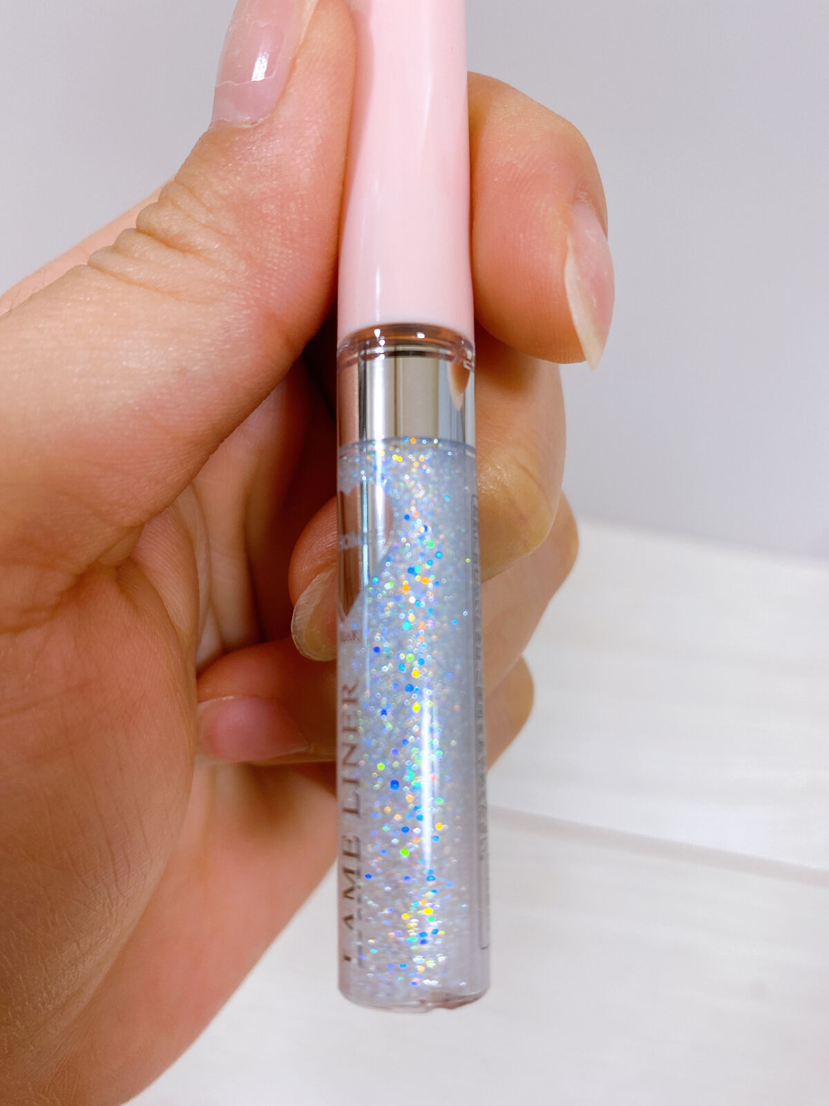 フーミー キララメライナー/WHOMEE/リキッドアイシャドウを使ったクチコミ（3枚目）