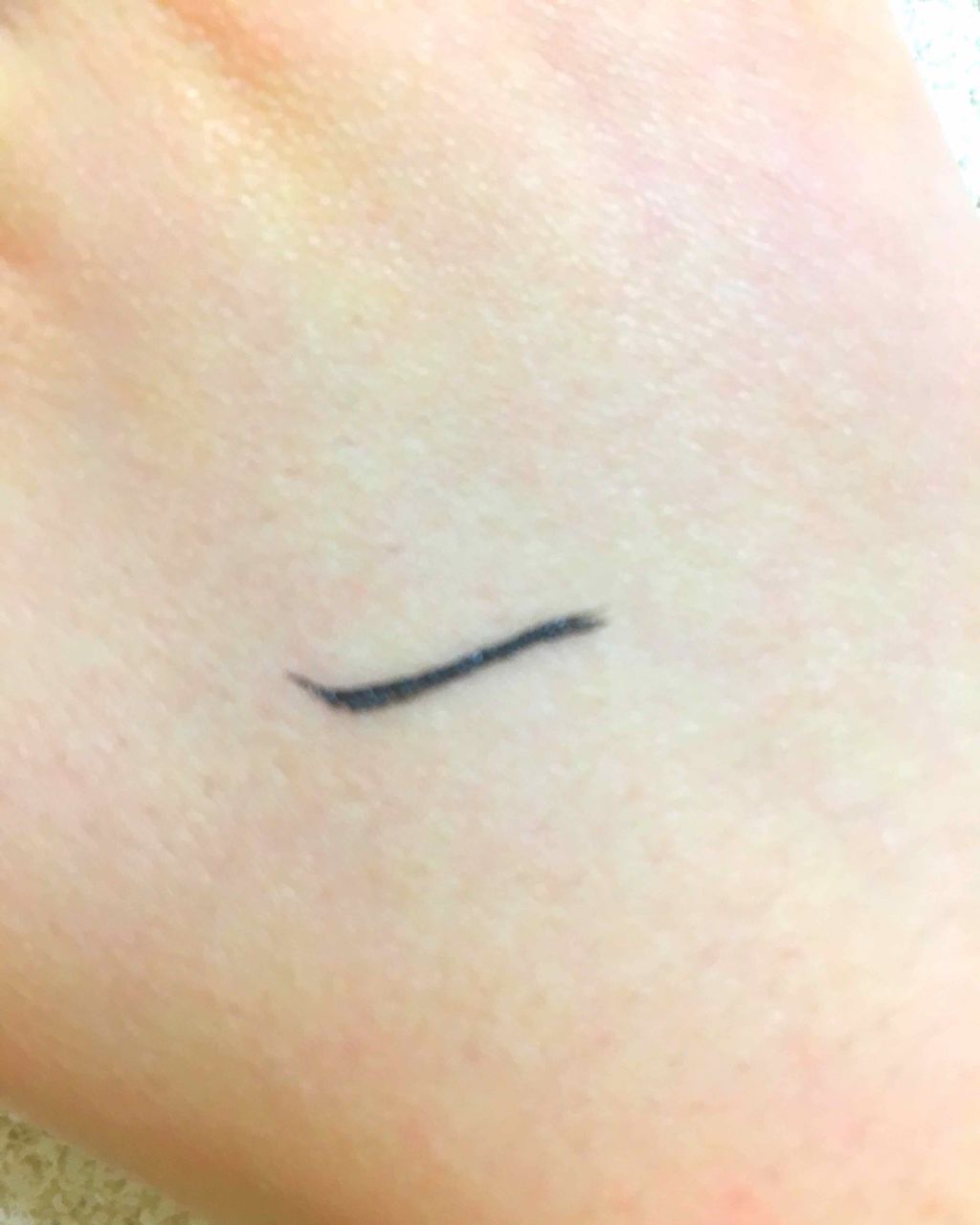 EYE OPENING LINER/UZU BY FLOWFUSHI/リキッドアイライナーを使ったクチコミ（3枚目）