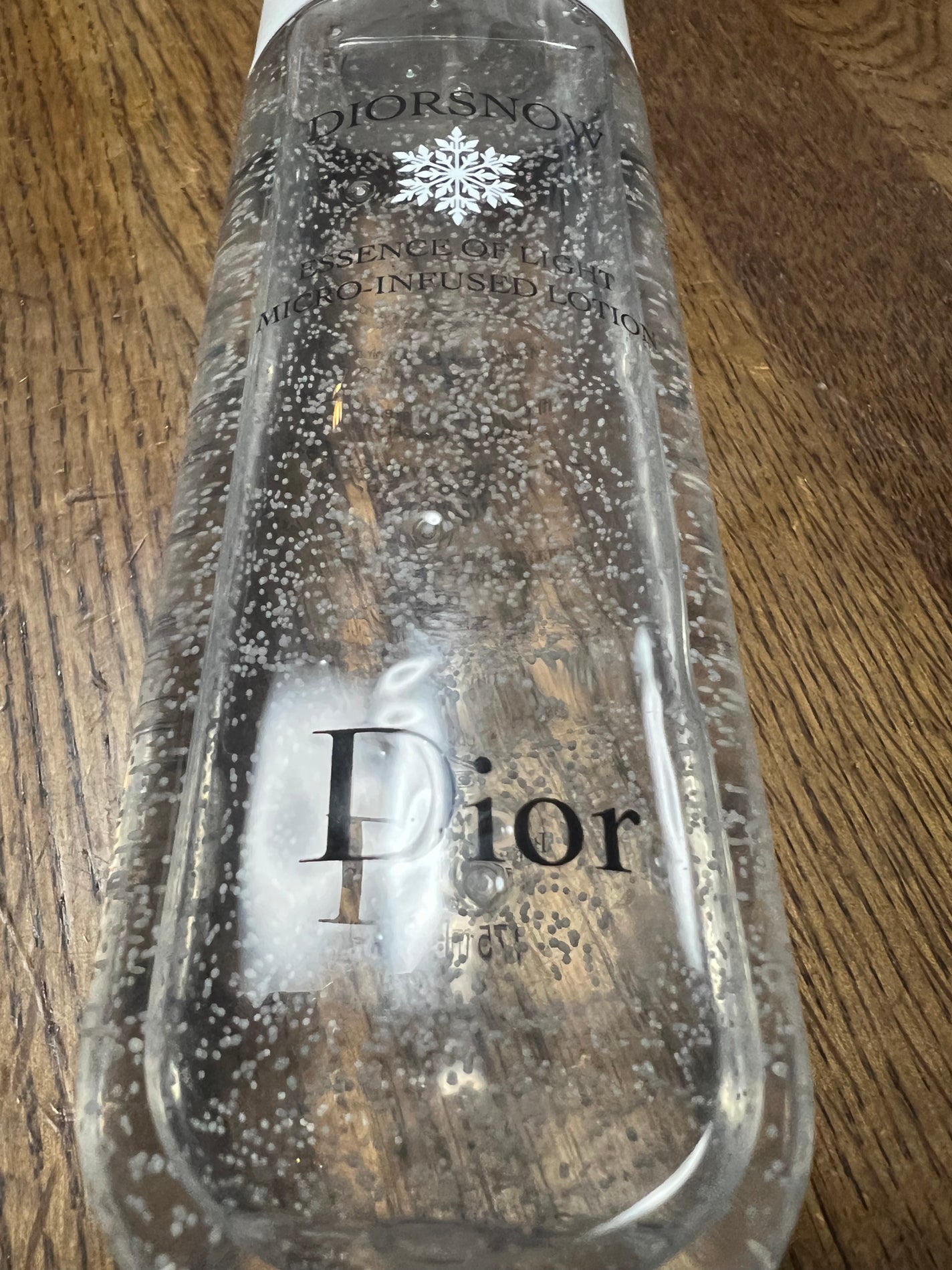 ディオール スノー エッセンス オブ ライト マイクロ ローション/Dior/化粧水を使ったクチコミ(2枚目)