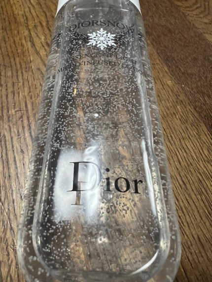 ディオール スノー エッセンス オブ ライト マイクロ ローション/Dior/化粧水を使ったクチコミ(2枚目)