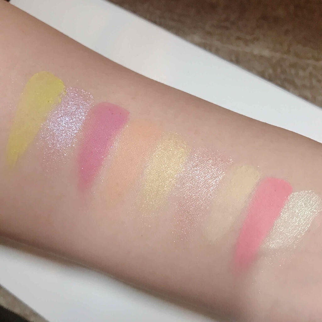 UR GLAM BLOOMING EYE COLOR PALETTE/U R GLAM/アイシャドウパレットを使ったクチコミ(3枚目)