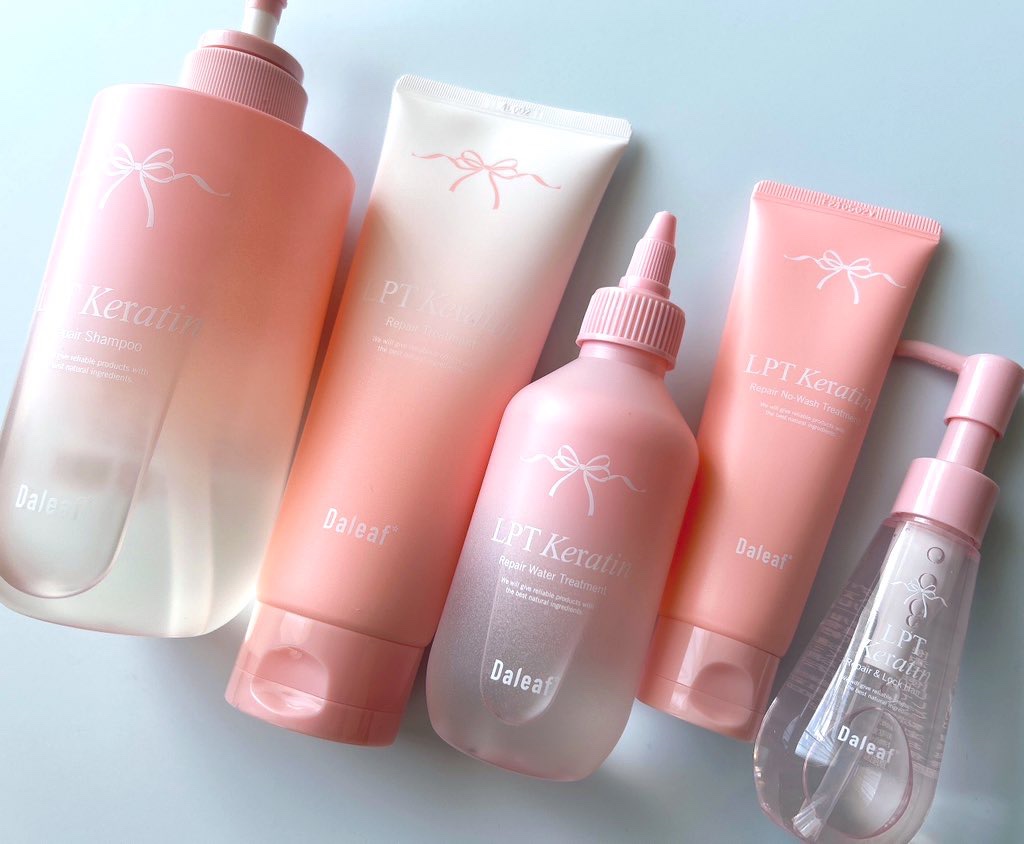 Daleaf
LPT5種セット

パッケージデザインがリニューアル！
めちゃくちゃ可愛いꕀ🎀

2種類のタンパク質配合で
保湿＆ツヤ感アップ！

敏感な方でも使えてハイダメージの
方にオススメです。
ふんわりほのかないい香りꕤ*｡ﾟ

#