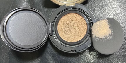 フローレス ルミエール ラディアンス パーフェクティング クッション/ローラ メルシエ/クッションファンデーションを使ったクチコミ(2枚目)