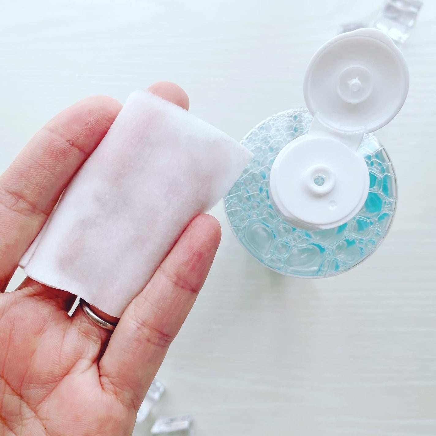 弱酸性 ナイアシンアミド ミセラークレンジングウォーター/COSRX/クレンジングウォーターを使ったクチコミ(2枚目)